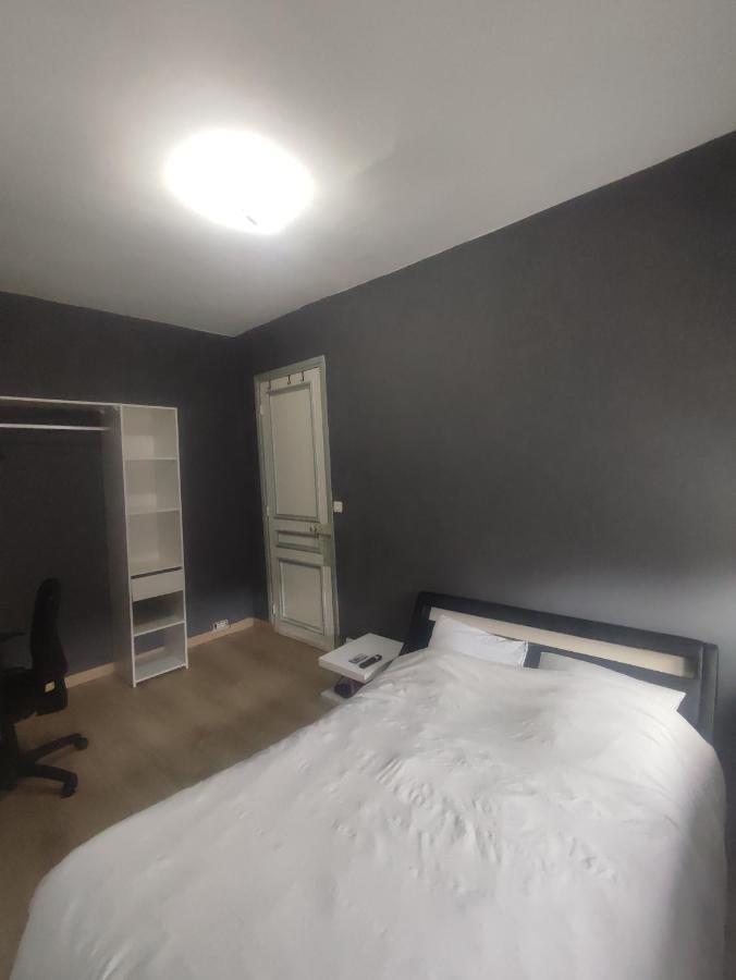 Chambre Prive Dans Une Maison Avec Terrasse Et Jardin Salles De Bain Partagees Lille Exterior photo